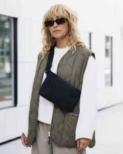 DB The Makeløs Fanny Pack 9 DB The Makeløs Fanny Pack -Tilbud Dalbello Butik IMG 3034 2592x jpg